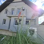 Aranyeso Apartmanhazak No.1
