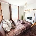 Aranyeso Apartmanhazak No.1 Balatonalmadi