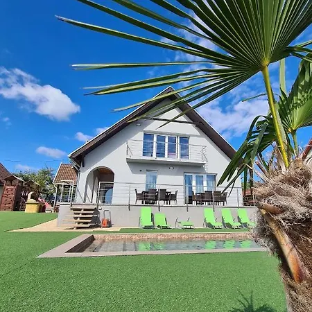 Aranyeso Apartmanhazak No.1