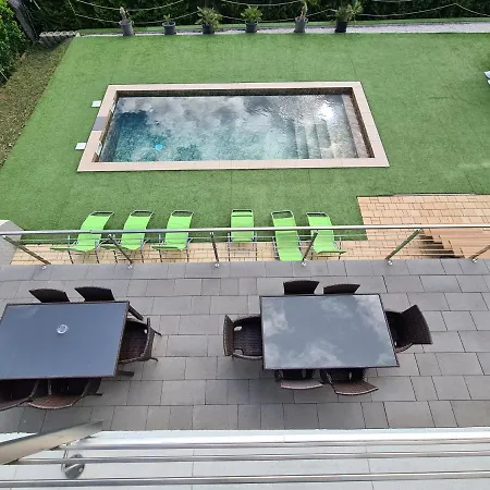 דירה Aranyeso Apartmanhazak No.1 Balatonalmádi