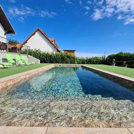 Aranyeso Apartmanhazak No.1 *