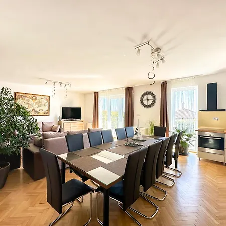 Aranyeso Apartmanhazak No.1 דירה Balatonalmádi