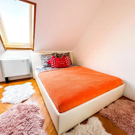 Apartment Aranyeso Apartmanhazak No.1