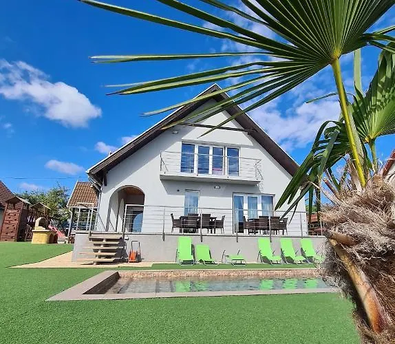 Aranyeso Apartmanhazak No.1