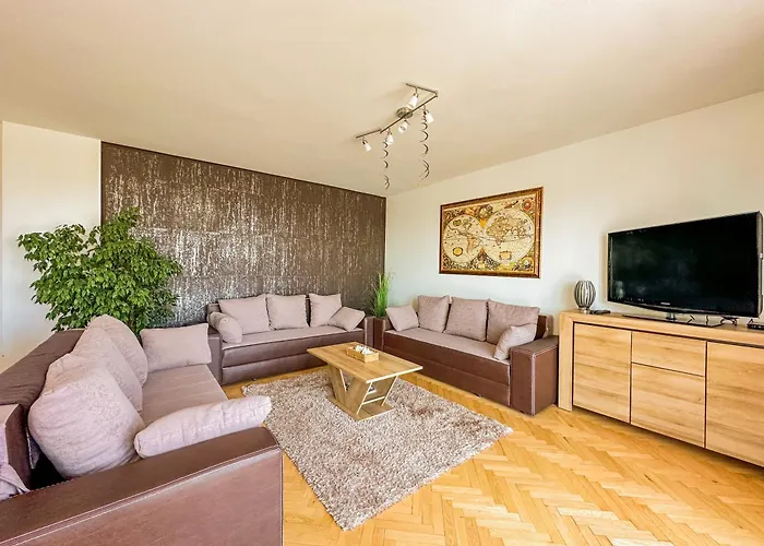 Aranyeso Apartmanhazak No.1 * Balatonalmádi